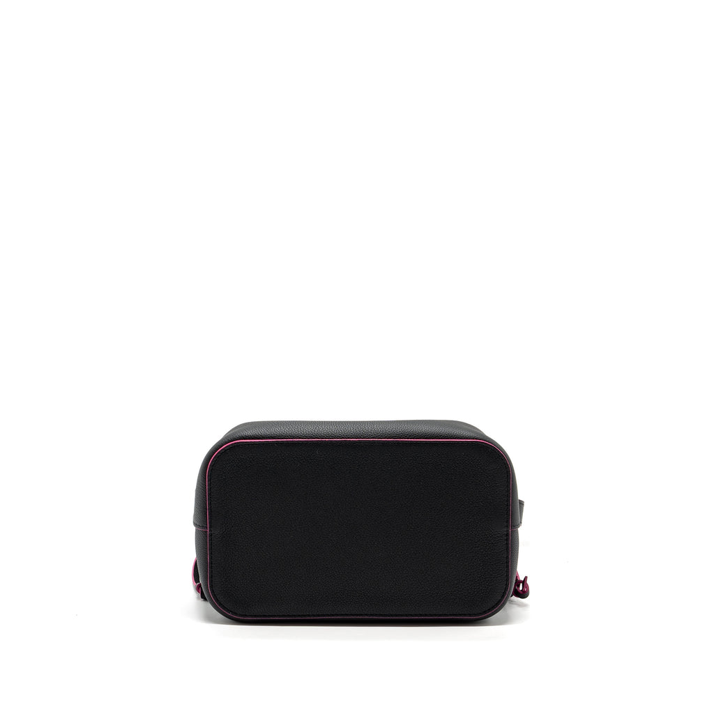 LOUIS VUITTON LOCKME BUCKET BAG CALFSKIN BLACK/PINK SHW