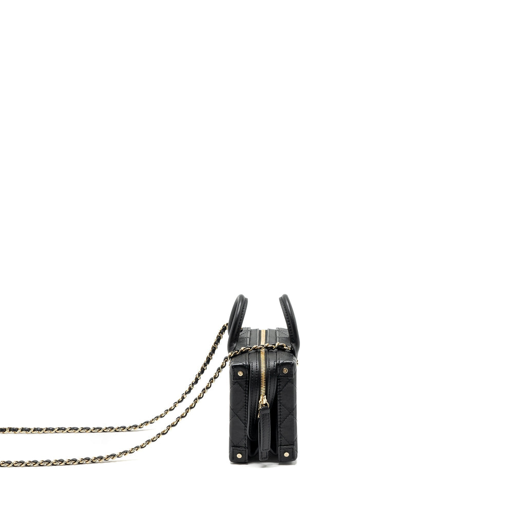CHANEL 22B TOP HANDLE SMALL VANITY CASE CALFSKIN BLACK GHW(MICROCHIP)