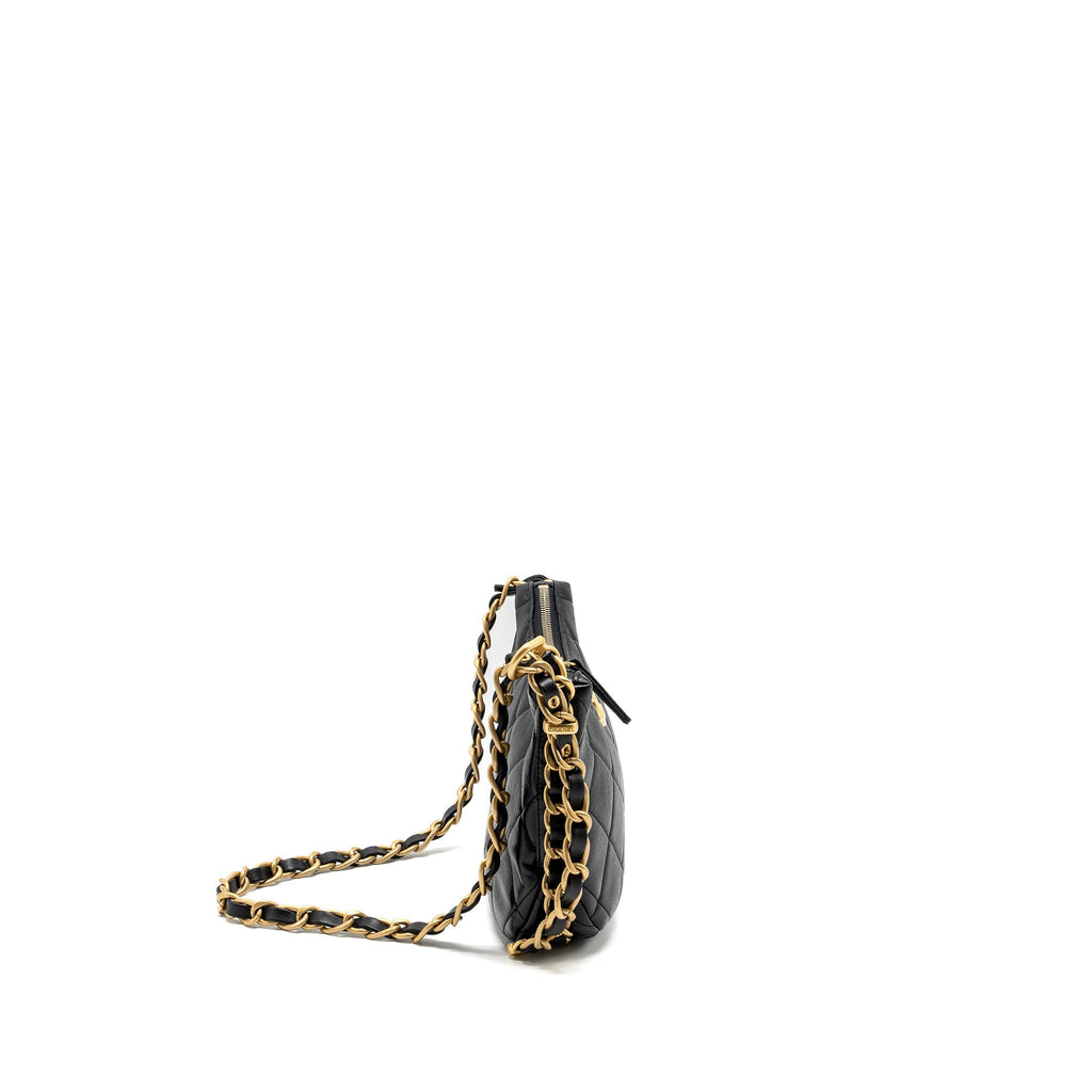 CHANEL 23K HOBO BAG WITH ADJUSTABLE CHAIN LAMBKIN BLACK GHW (MICROCHIP)