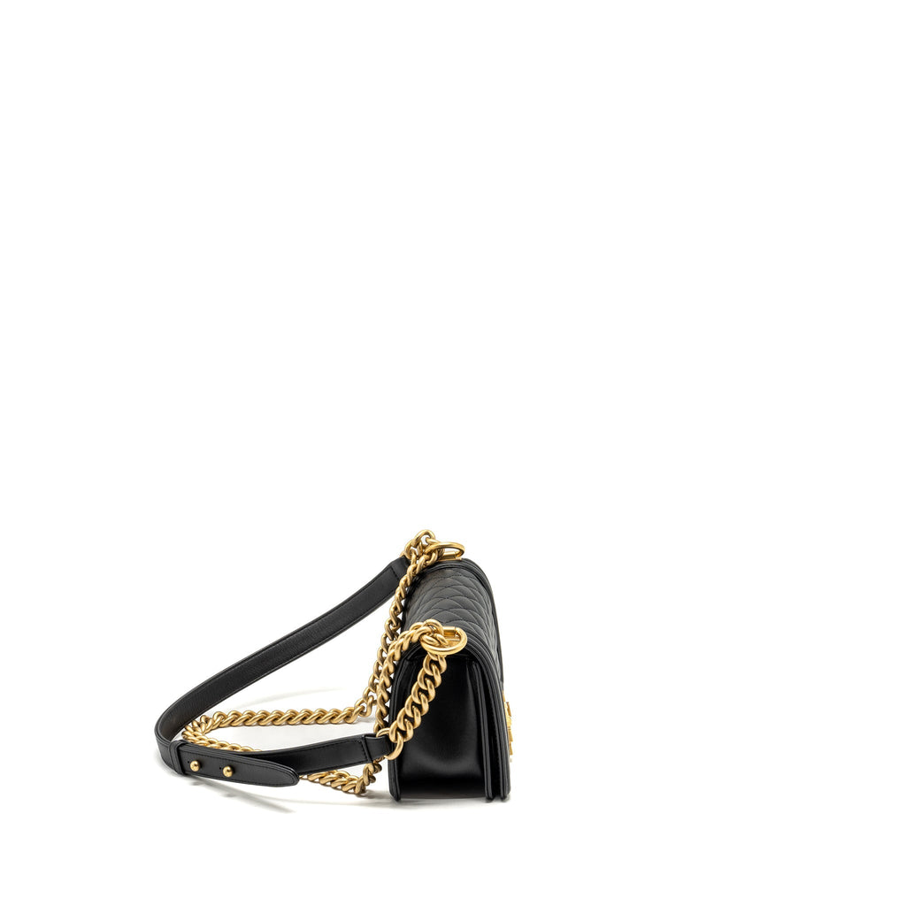 CHANEL SMALL BOY BAG CALFSKIN BLACK GHW (MICROCHIP)