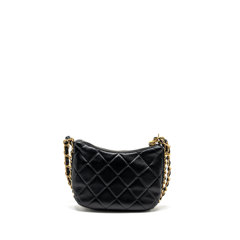CHANEL 23K HOBO BAG WITH ADJUSTABLE CHAIN LAMBKIN BLACK GHW (MICROCHIP)