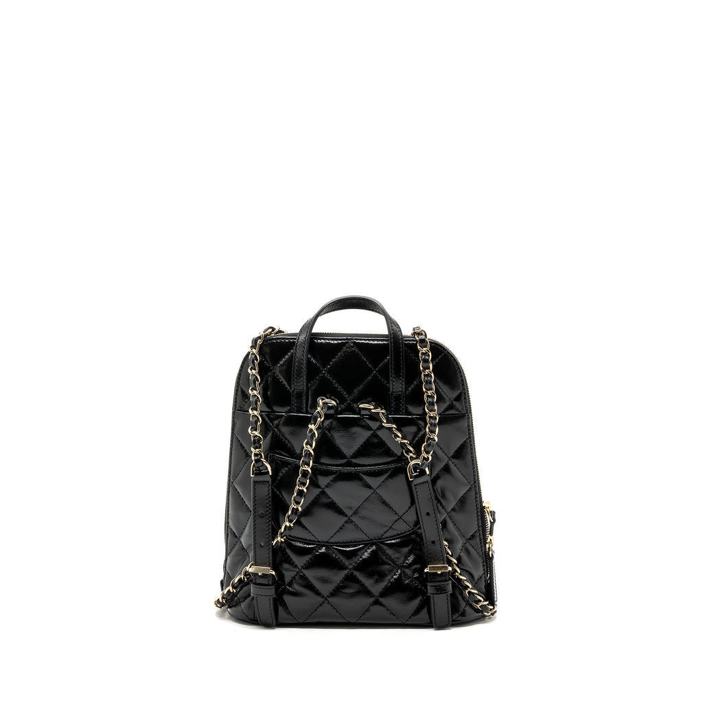 CHANEL 22A BACKPACK PATENT BLACK LGHW (MICROCHIP)