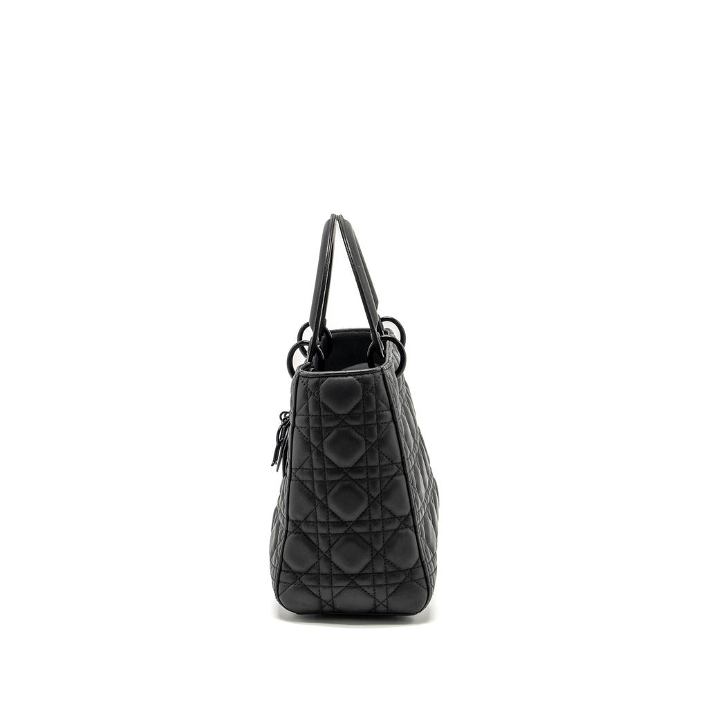 DIOR MEDIUM LADY DIOR ULTRAMATTE CANNAGE CALFSKIN SO BLACK