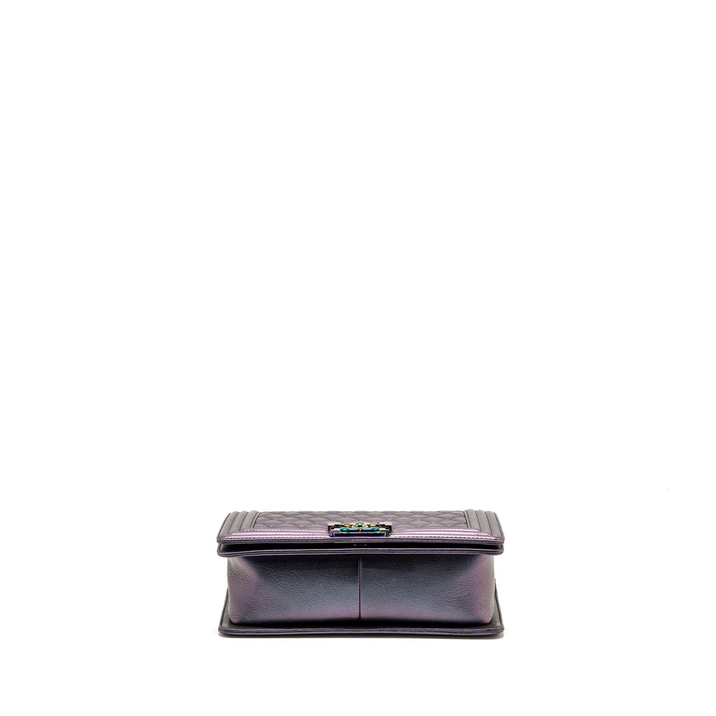CHANEL MEDIUM BOY BAG GOATSKIN IRIDESCENT PURPLE MULTICOLOUR HARDWARE