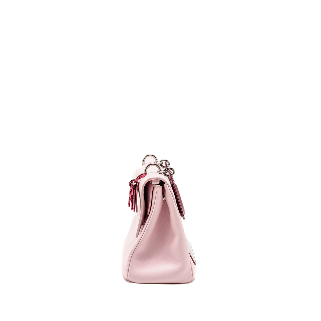 DIOR MEDIUM BE DIOR FLAP BAG CALFSKIN/METALLIC PATENT PINK SHW