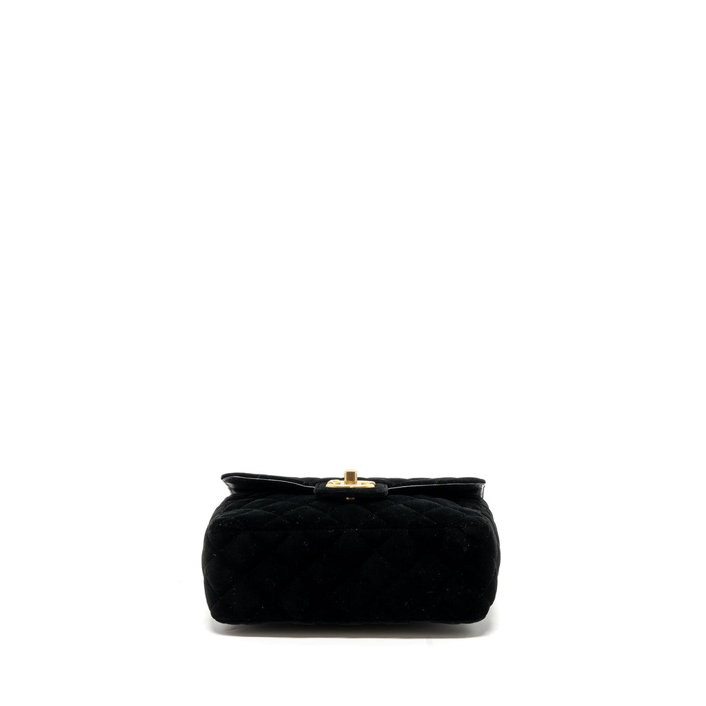 CHANEL 22B CHANEL ON CHAINS SQUARE FLAP BAG VELVET BLACK GHW (MICROCHIP)