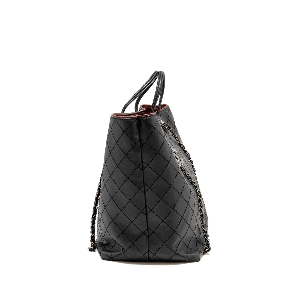 CHANEL ON THE ROAD STITCHED TOTE BAG CALFSKIN BLACK RUTHENIUM SILVER HARDWARE