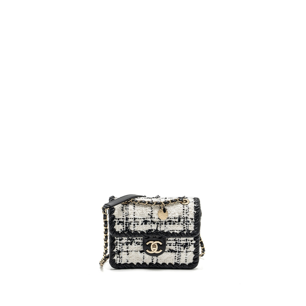 CHANEL SEASONAL MINI SQUARE FLAP BAG TWEED WHITE/BLACK LGHW (MICROCHIP)