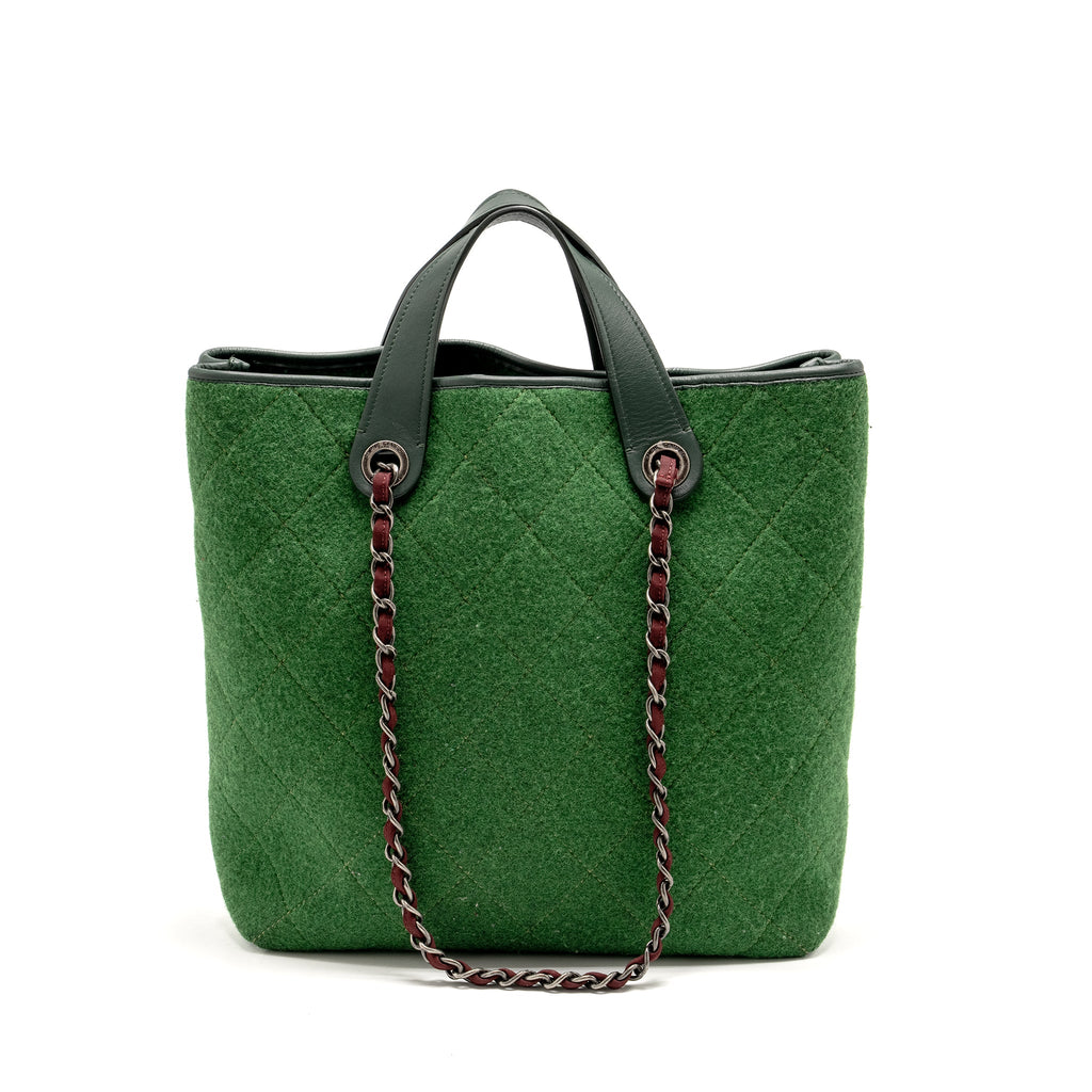 CHANEL MEDIUM QUILTED POP TOTE BAG FELT / LEATHER GREEN RUTHENIUM HARDWARE