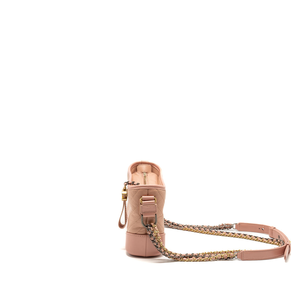 CHANEL SMALL GABRIELLE HOBO BAG CHEVRON AGED CALFSKIN PINK MULTICOLOUR HARDWARE