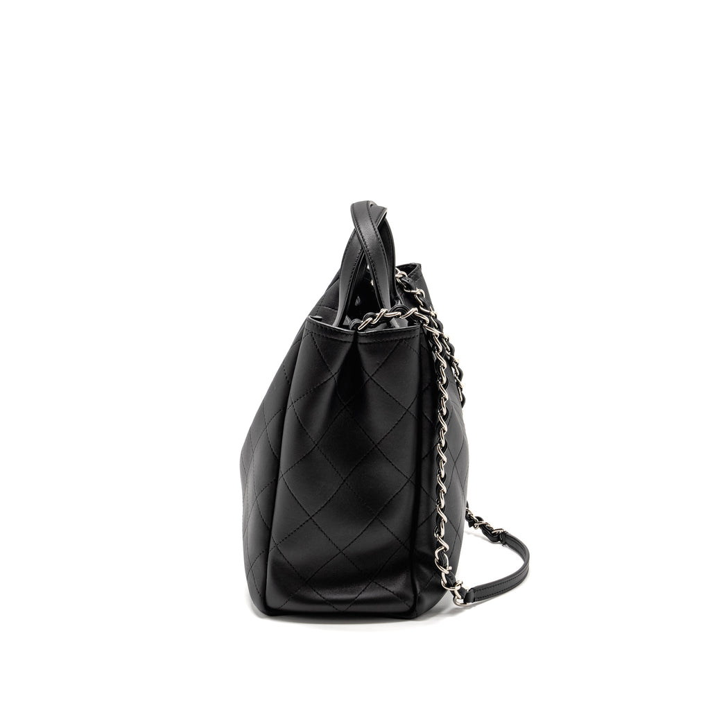 CHANEL HAMPTON TOTE BAG LAMBSKIN BLACK SHW