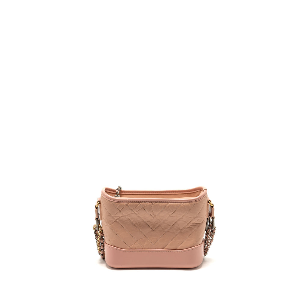 CHANEL SMALL GABRIELLE HOBO BAG CHEVRON AGED CALFSKIN PINK MULTICOLOUR HARDWARE