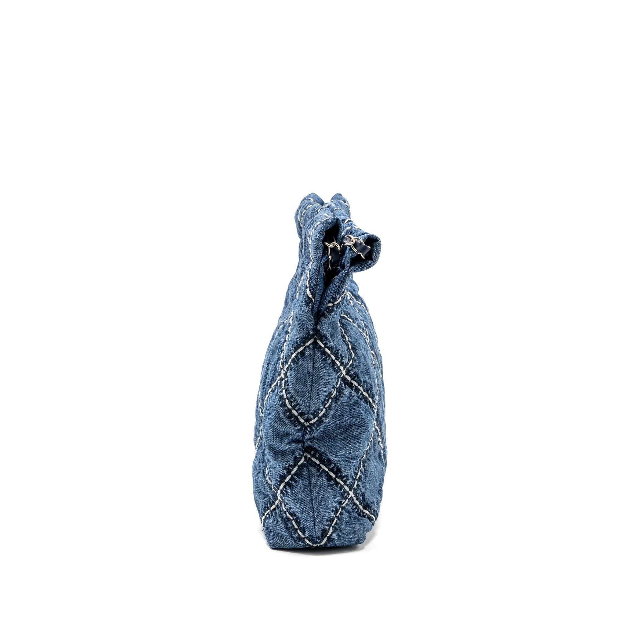 CHANEL SMALL 22 BAG DENIM BLUE/WHITE SHW (MICROCHIP)