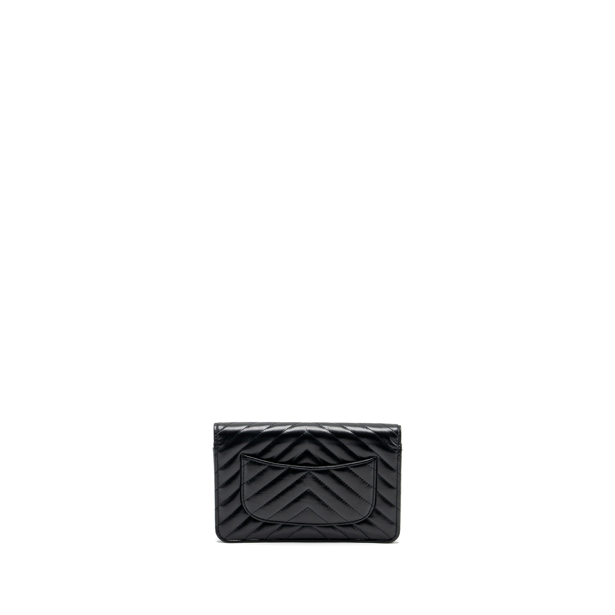 CHANEL CHEVRON 2.55 REISSUE WALLET ON CHAIN AGED CALFSKIN BLACK GHW (MICROCHIP)