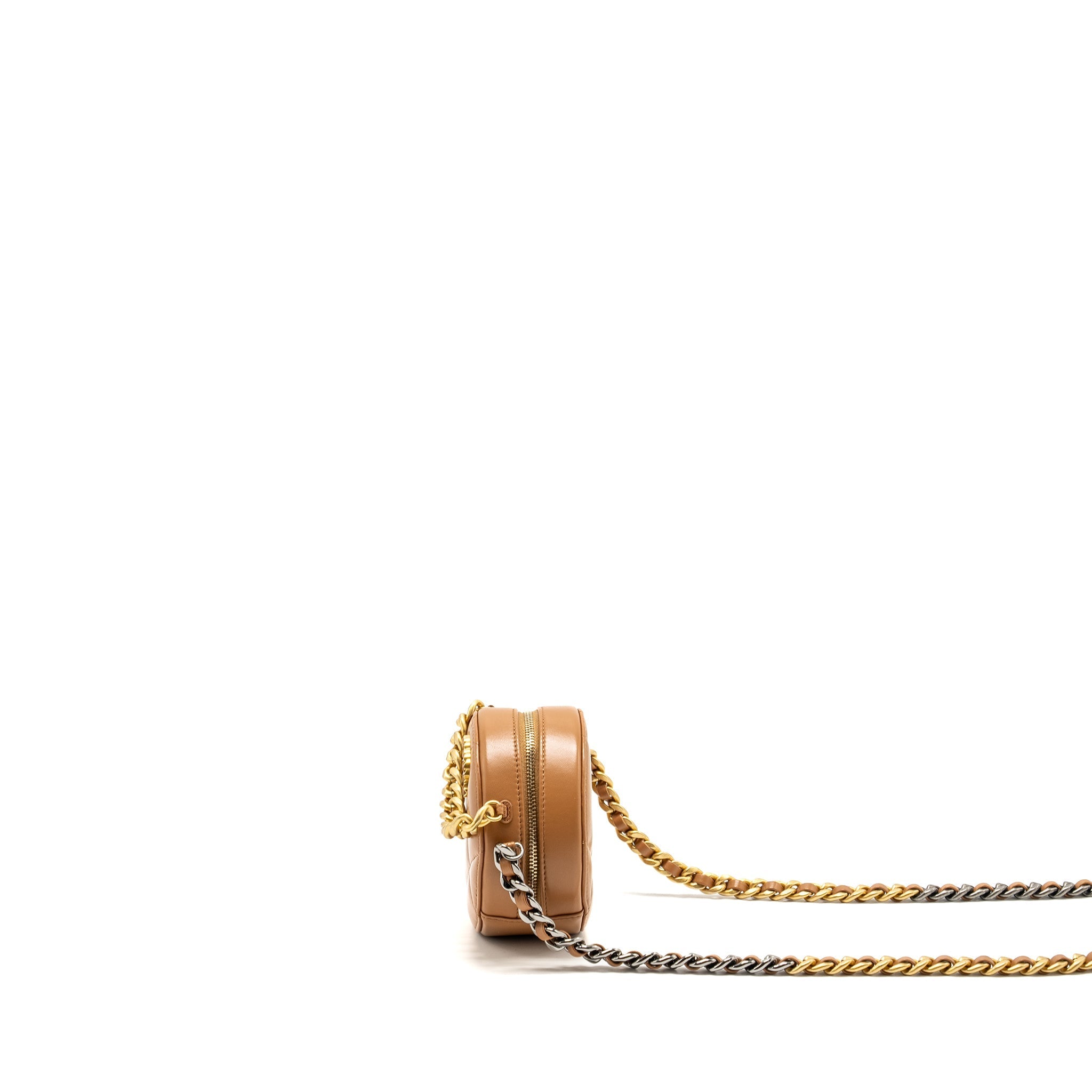 CHANEL 19 ROUND CLUTCH WITH CHAIN LAMBSKIN CARAMEL MULTICOLOUR HARDWARE (MICROCHIP)