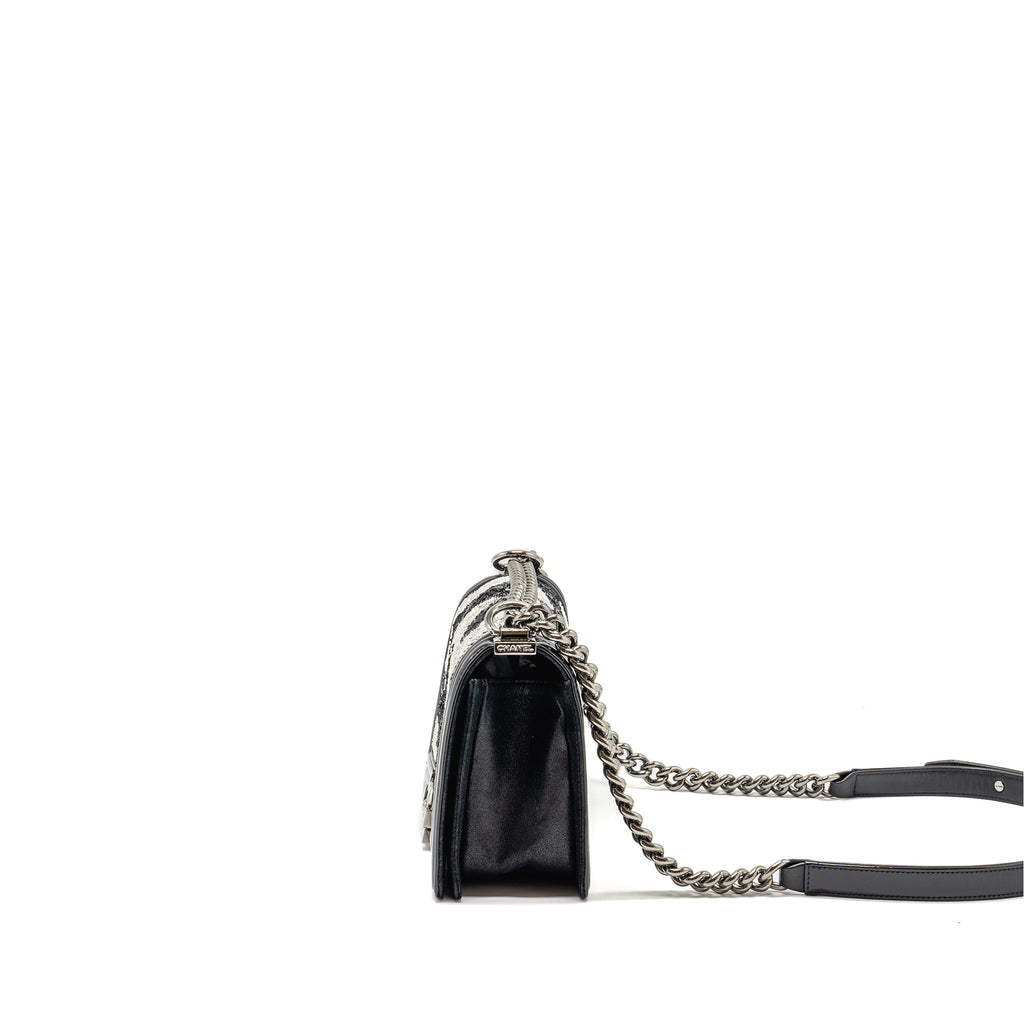 CHANEL MEDIUM BOY BAG SEQUIN/PATENT BLACK/WHITE SHW