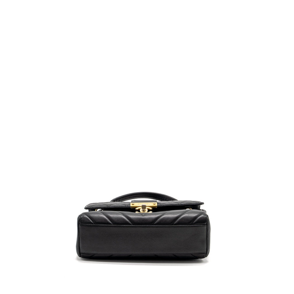 CHANEL 19B IN THE CITY TOP HANDLE FLAP BAG QUILTED CHEVRON CALFSKIN BLACK GHW