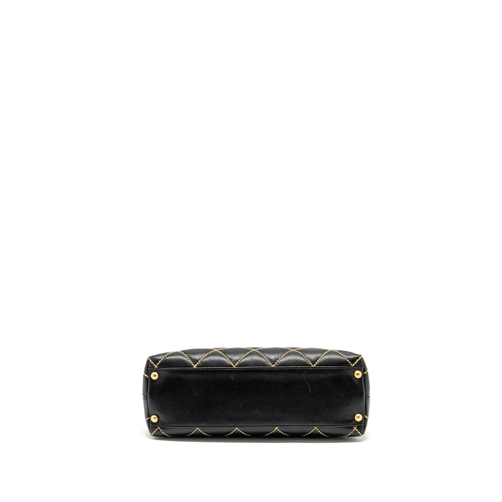 CHANEL VINTAGE QUILTED ZIP SHOULDER BAG CALFSKIN BLACK GHW