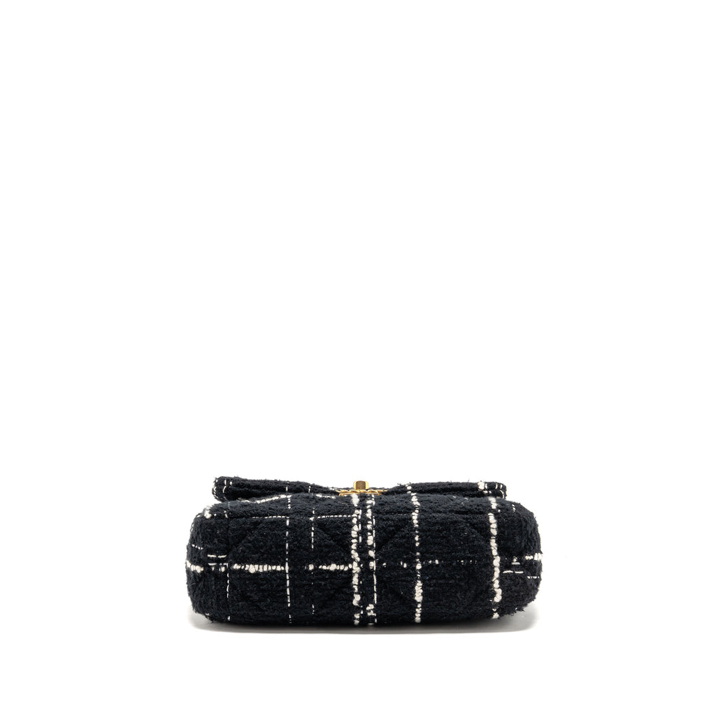 CHANEL SMALL 19 BAG TWEED BLACK / WHITE MULTICOLOUR HARDWARE (MICROCHIP)