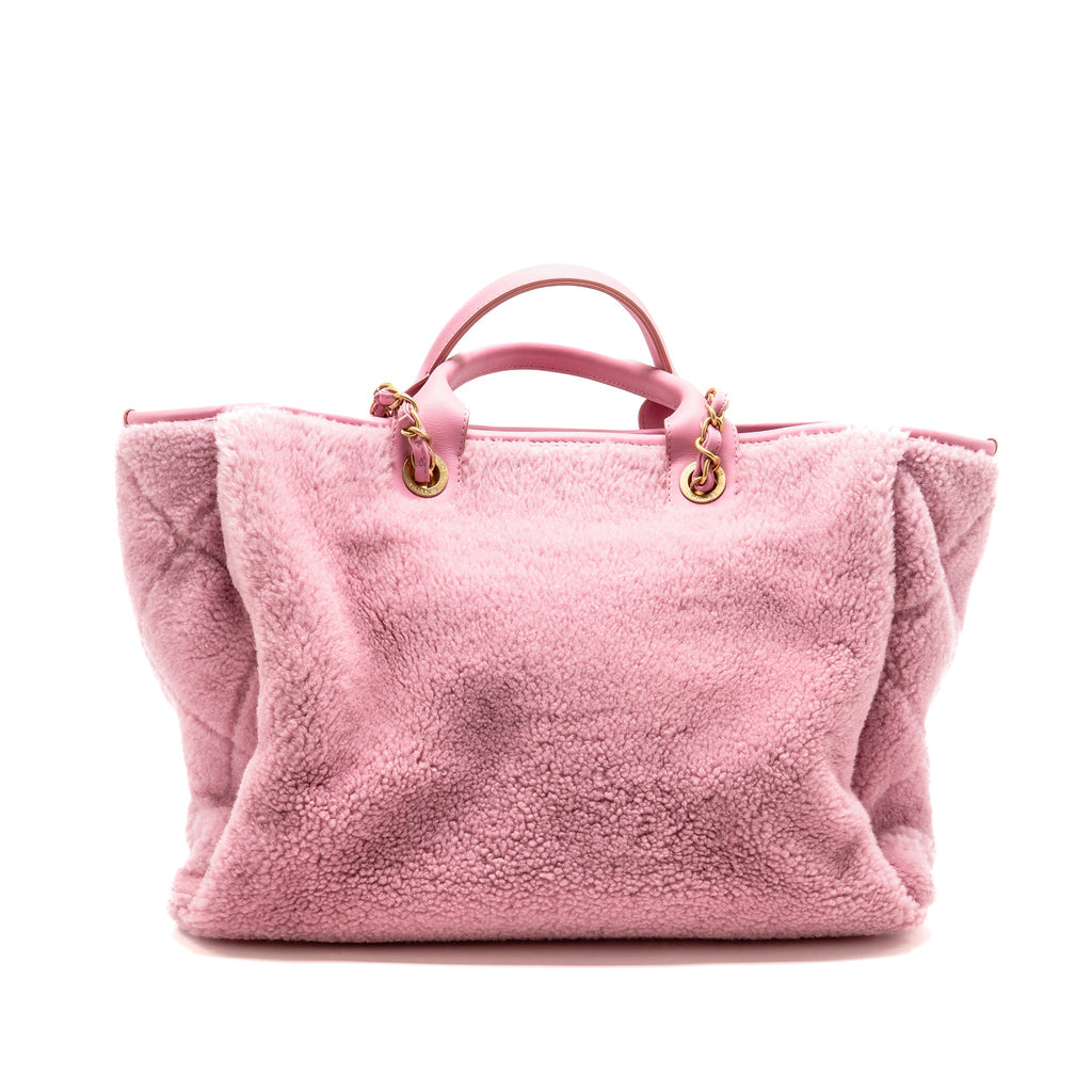 CHANEL 22A DEAUVILLE TOTE SHEARLING LAMBSKIN PINK GHW (MICROCHIP)