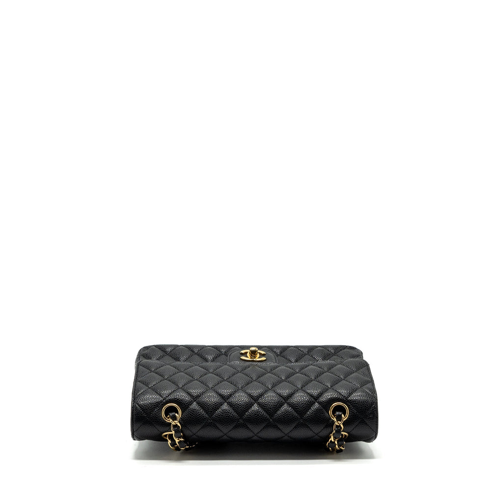 CHANEL MEDIUM CLASSIC DOUBLE FLAP BAG CAVIAR BLACK GHW