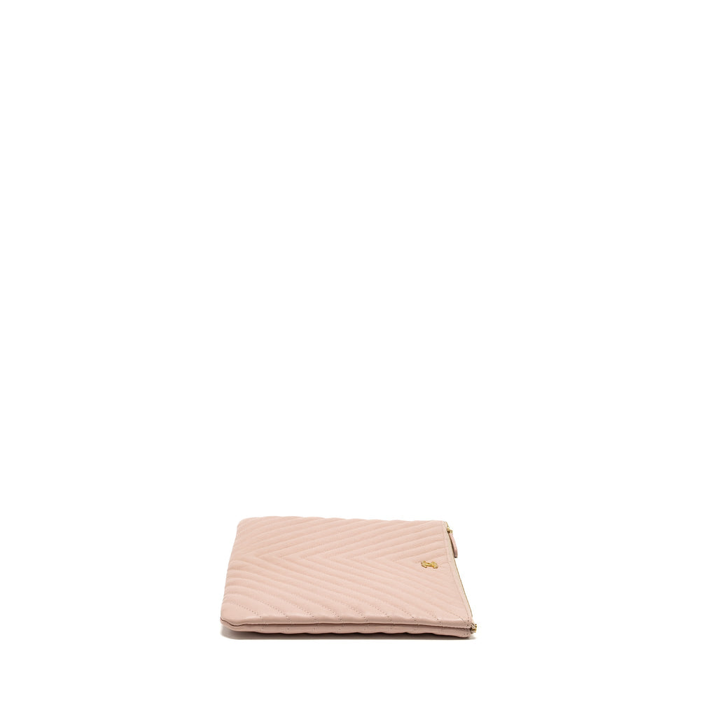 CHANEL CHEVRON ZIP CLUTCH CALFSKIN LIGHT PINK GHW