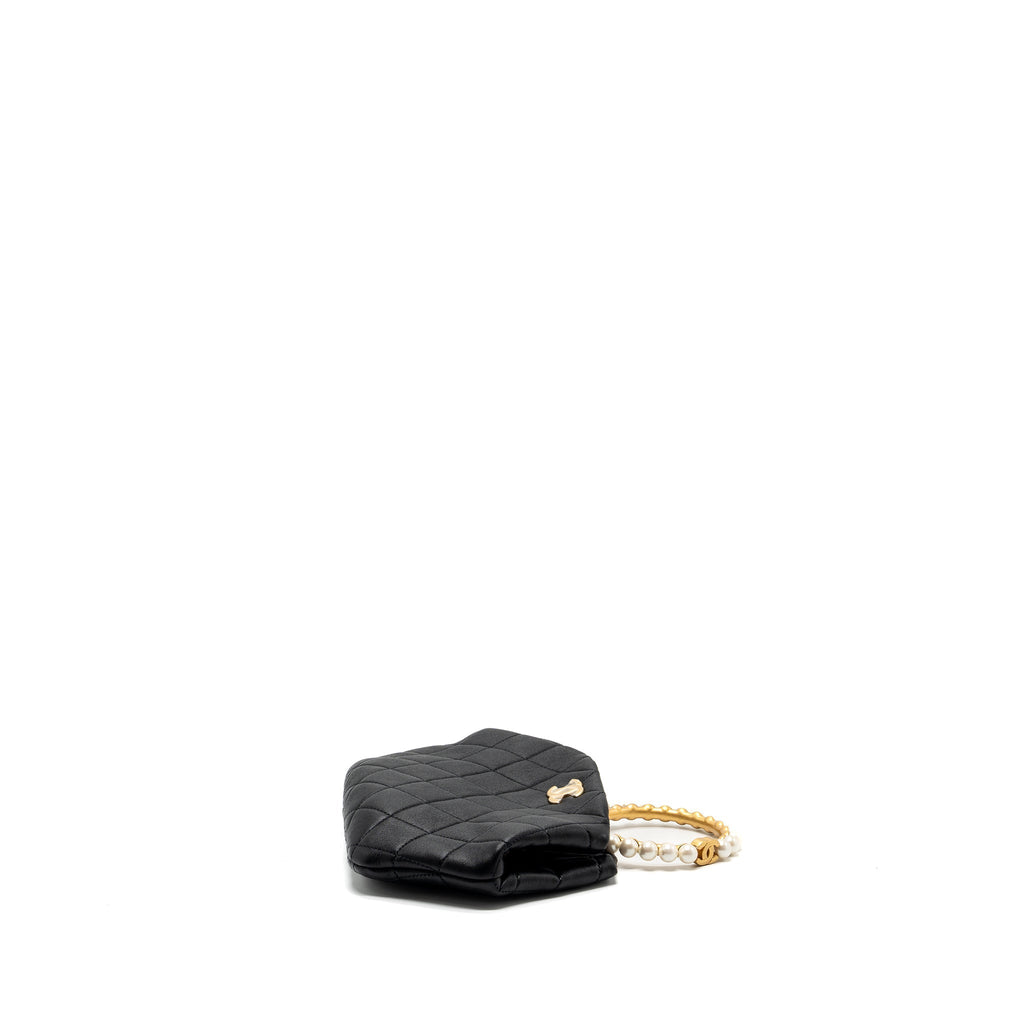 CHANEL PEARL ROUND HANDLE EVENING CLUTCH LAMBSKIN BLACK GHW (MICROCHIP)