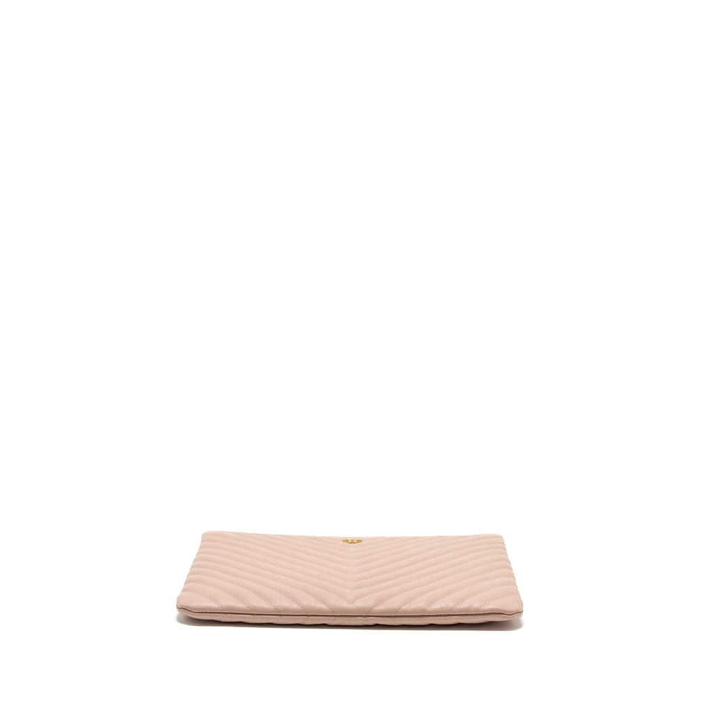 CHANEL CHEVRON ZIP CLUTCH CALFSKIN LIGHT PINK GHW