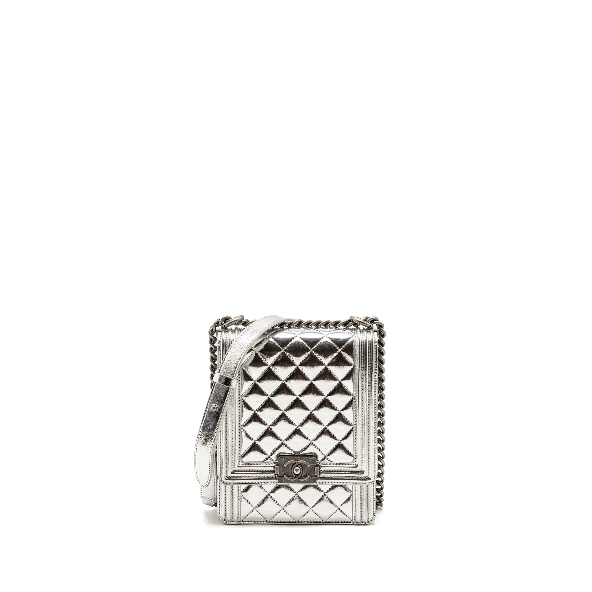 CHANEL BOY NORTH SOUTH FLAP BAG PATENT /GOATSKIN SILVER RUTHENIUM HARDWARE