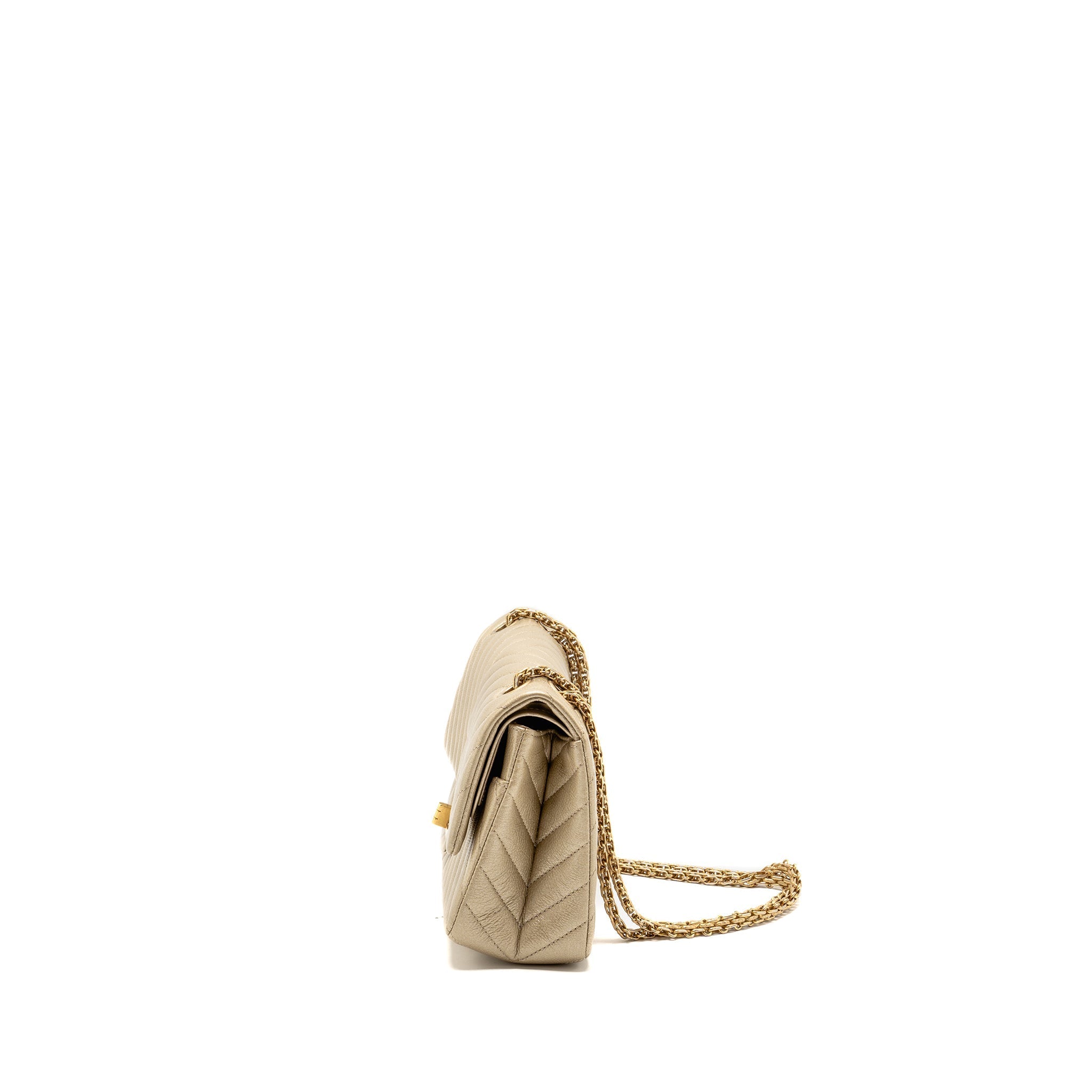 CHANEL SMALL 2.55 REISSUE CHEVRON FLAP BAG CALFSKIN GOLD GHW