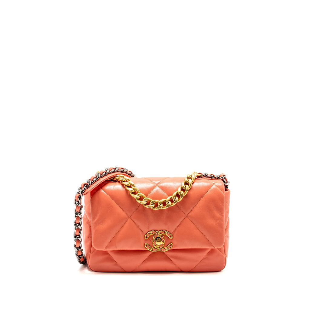CHANEL SMALL 19 BAG SHINY GOATSKIN CORAL MULTICOLOUR HARDWARE