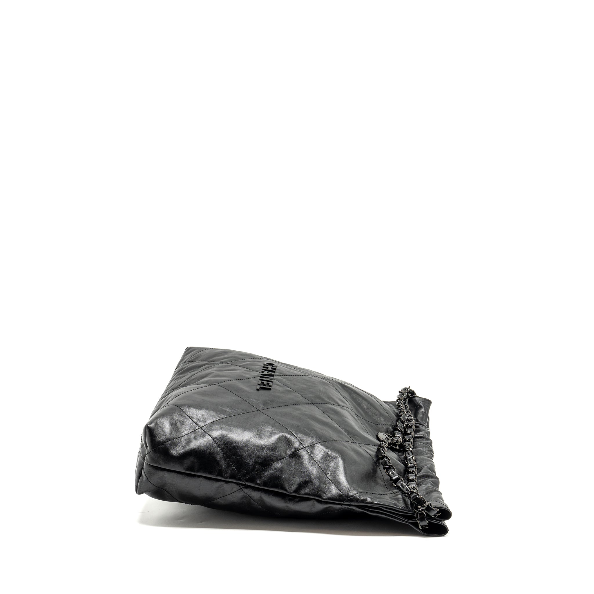 CHANEL MEDIUM 22 BAG CALFSKIN SO BLACK (MICROCHIP)