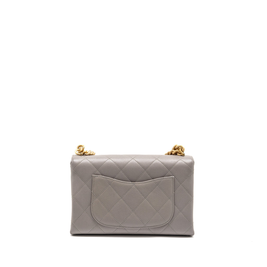 CHANEL QUILTED FLAP BAG WITH CHAIN HANDLE CAVIAR GREY GHW (MICROCHIP)