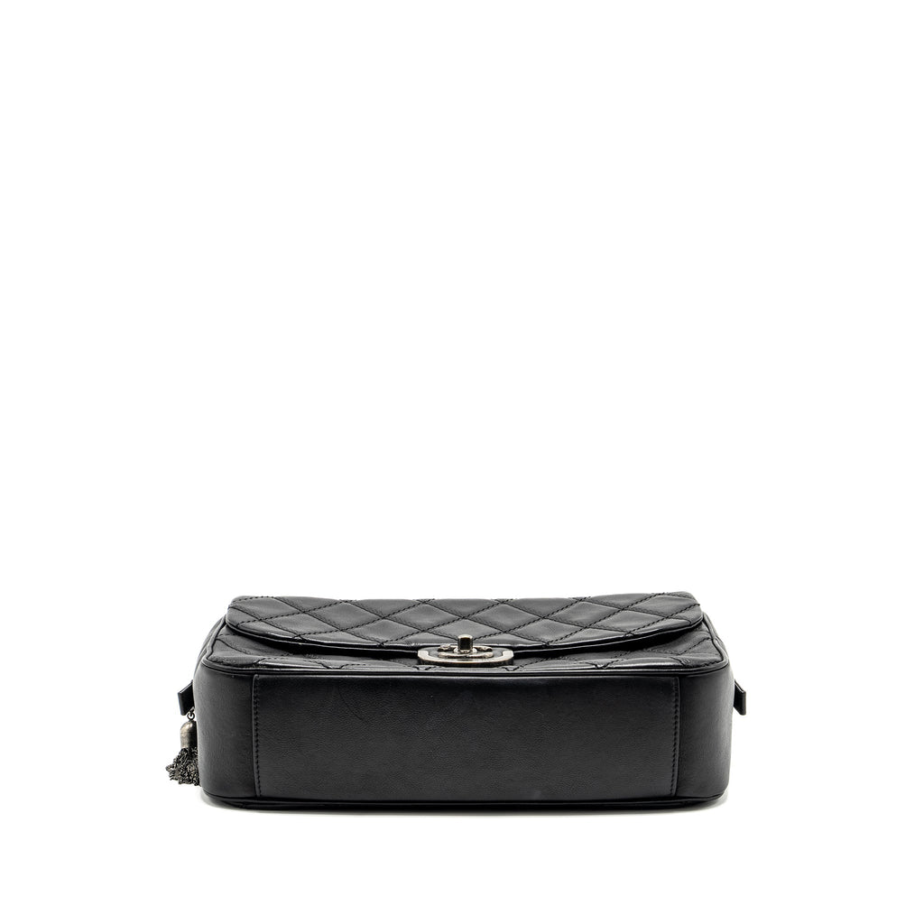 CHANEL PARIS-EDINBURGH COCO SPORRAN FLAP BAG CALFSKIN BLACK RUTHENIUM HARDWARE