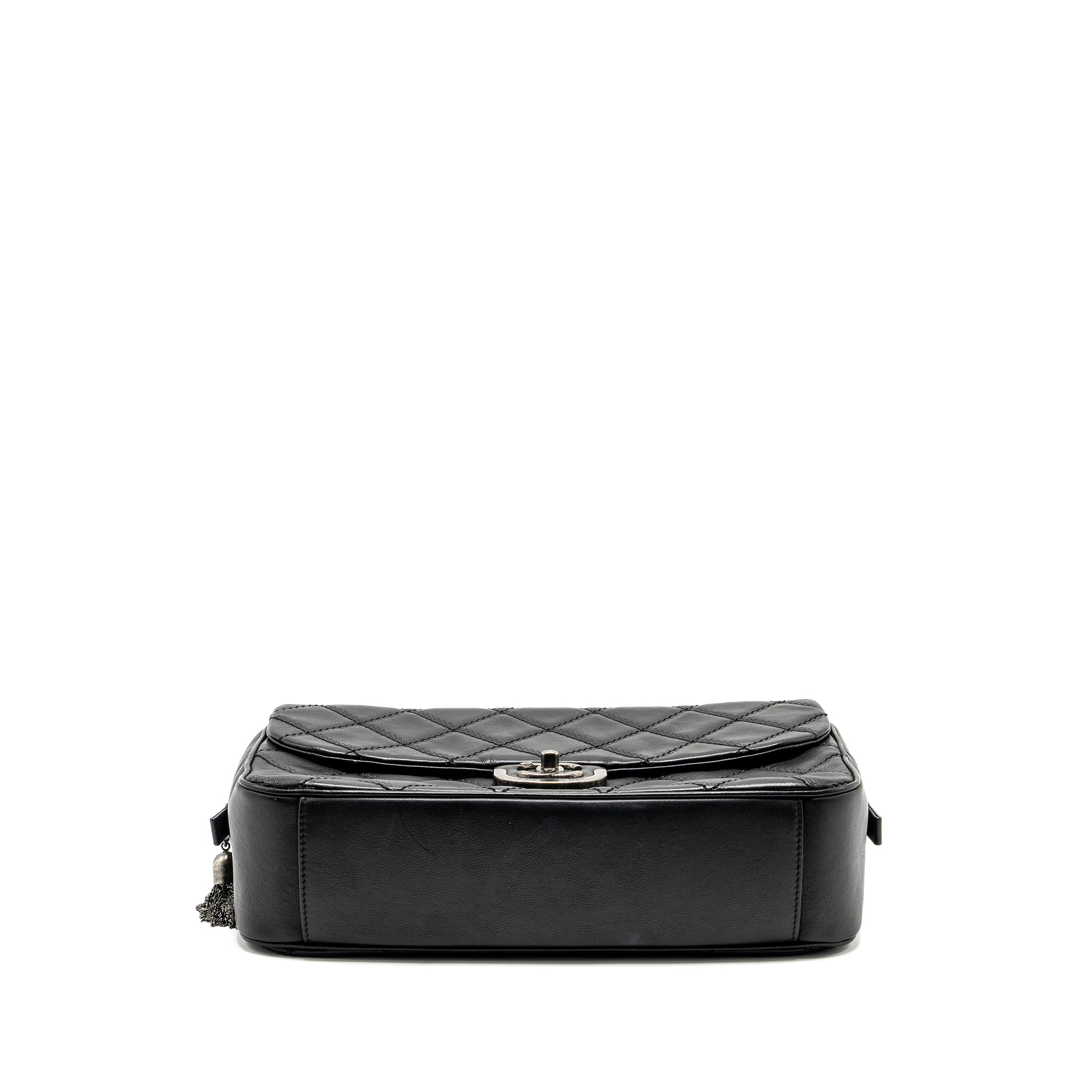 CHANEL PARIS-EDINBURGH COCO SPORRAN FLAP BAG CALFSKIN BLACK RUTHENIUM HARDWARE