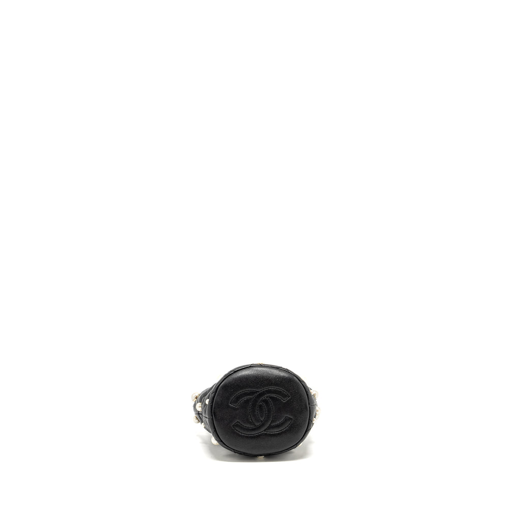 CHANEL 21S QUILTED MINI ABOUT PEARLS BUCKET BAG LAMBSKIN BLACK LGHW