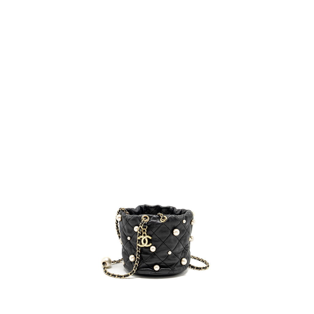 CHANEL 21S QUILTED MINI ABOUT PEARLS BUCKET BAG LAMBSKIN BLACK LGHW