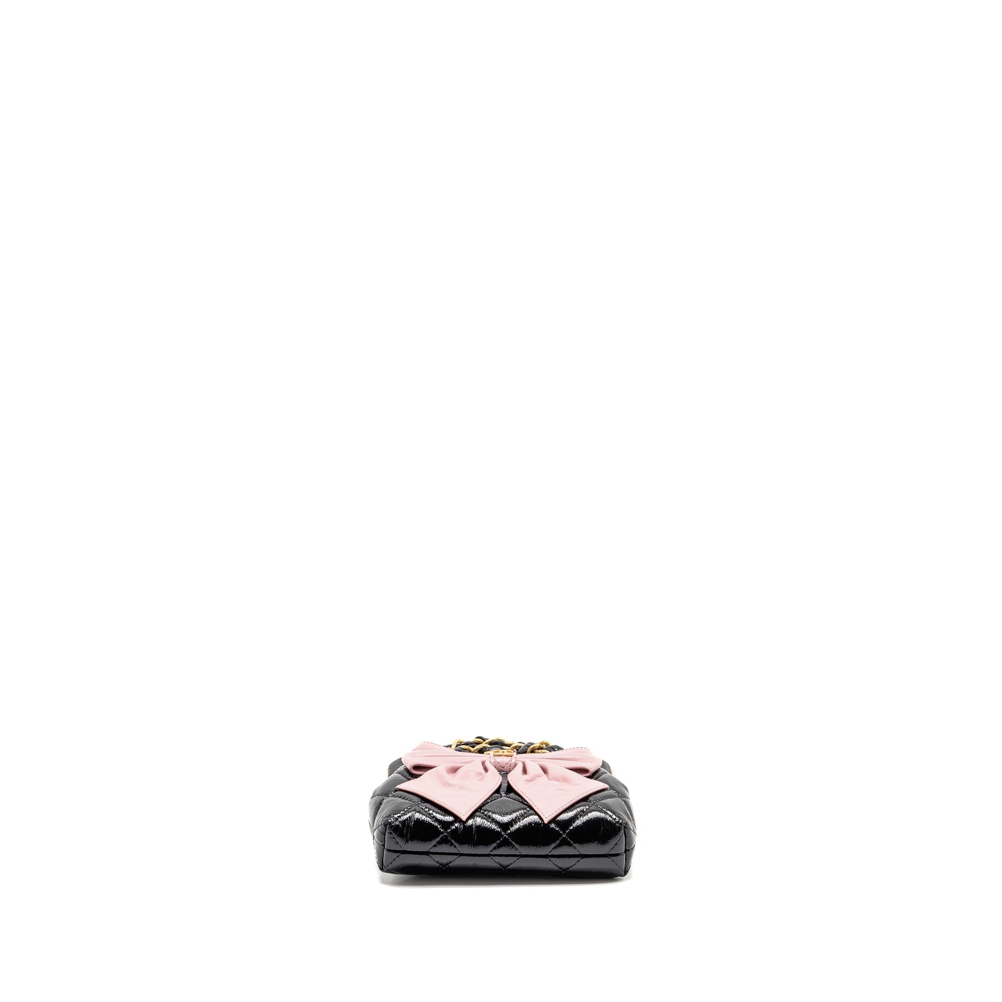 CHANEL 24A BOW KNOT CLUTCH WITH CHAIN PATENT CRUMPLED LAMBSKIN / SHINY LAMBSKIN BLACK / PINK GHW (MICROCHIP)