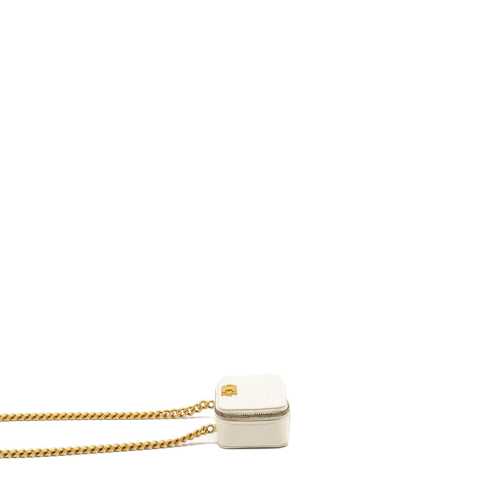 CHANEL BOY CHAIN CLUTCH CAVIAR WHITE GHW (MICROCHIP)