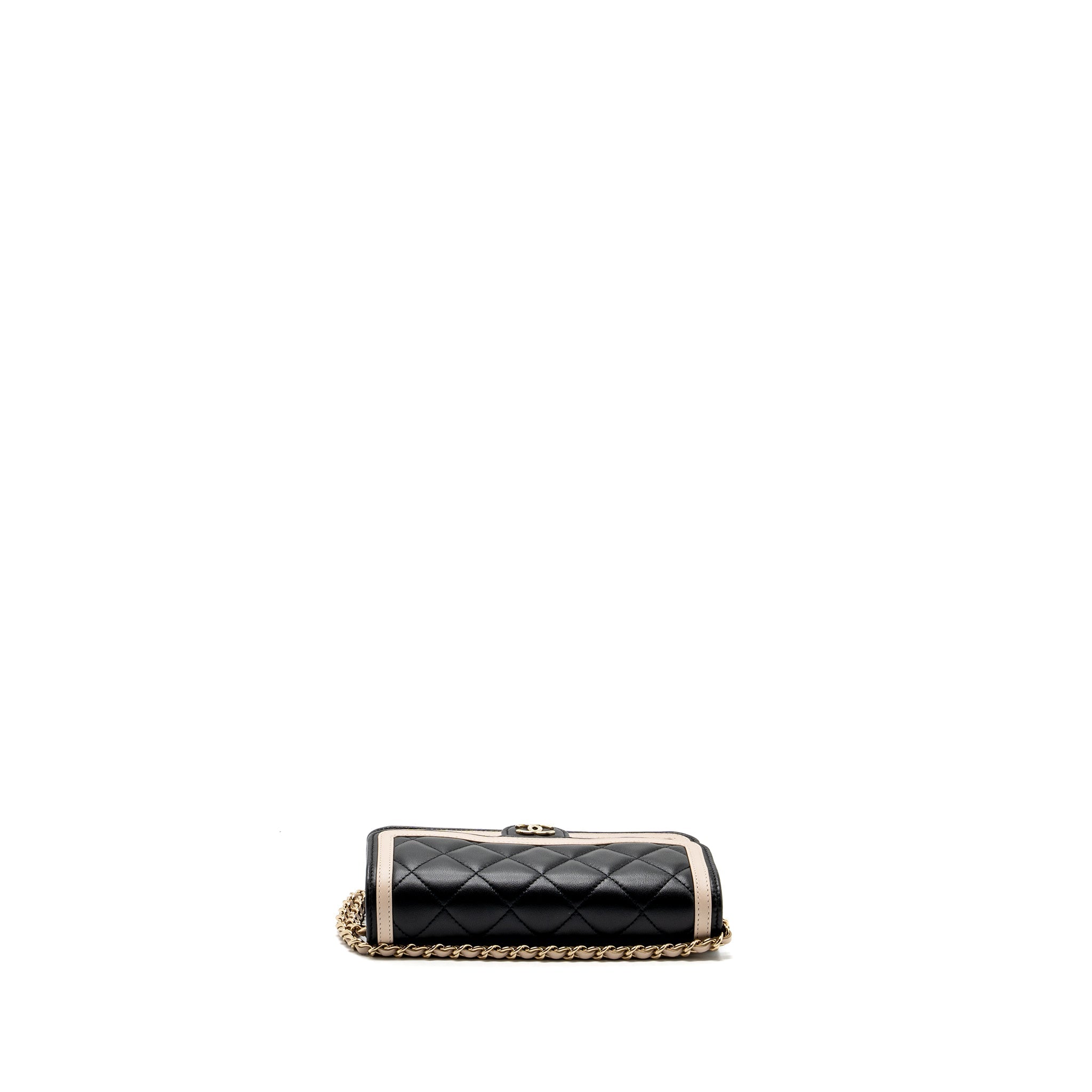 CHANEL 23B FLAP PHONE HOLDER LAMBSKIN BLACK/ WHITE LGHW (MICROCHIP)