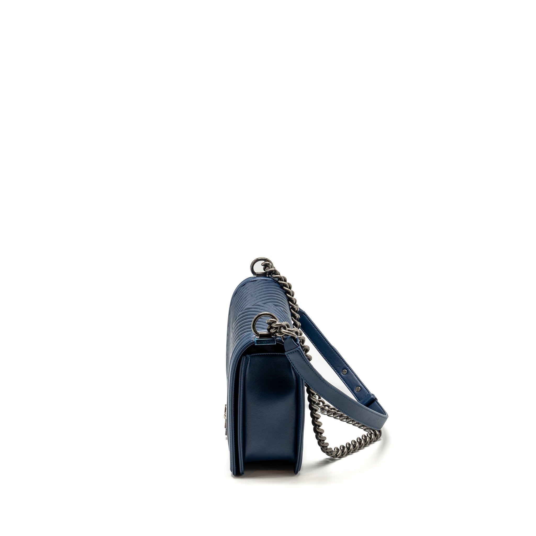 CHANEL NEW MEDIUM BOY BAG CHEVRON LAMBSKIN BLUE RUTHENIUM SHW