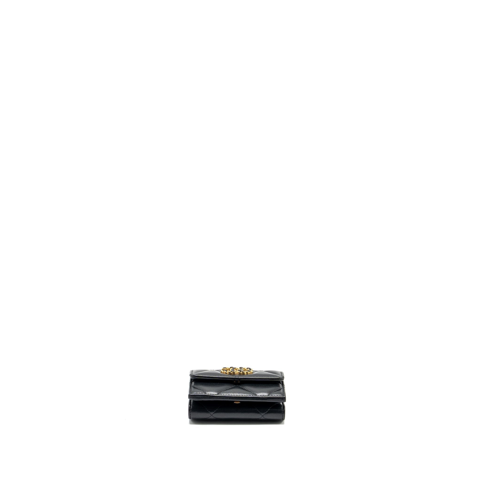 CHANEL 19 COMPACT WALLET LAMBSKIN BLACK GHW (MICROCHIP)