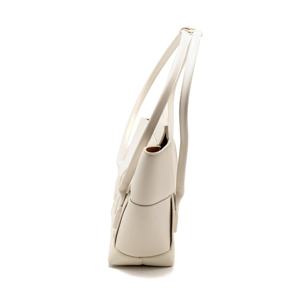 BOTTEGA VENETA LARGE ARCO TOTE BAG GRAINED CALFSKIN WHITE GHW