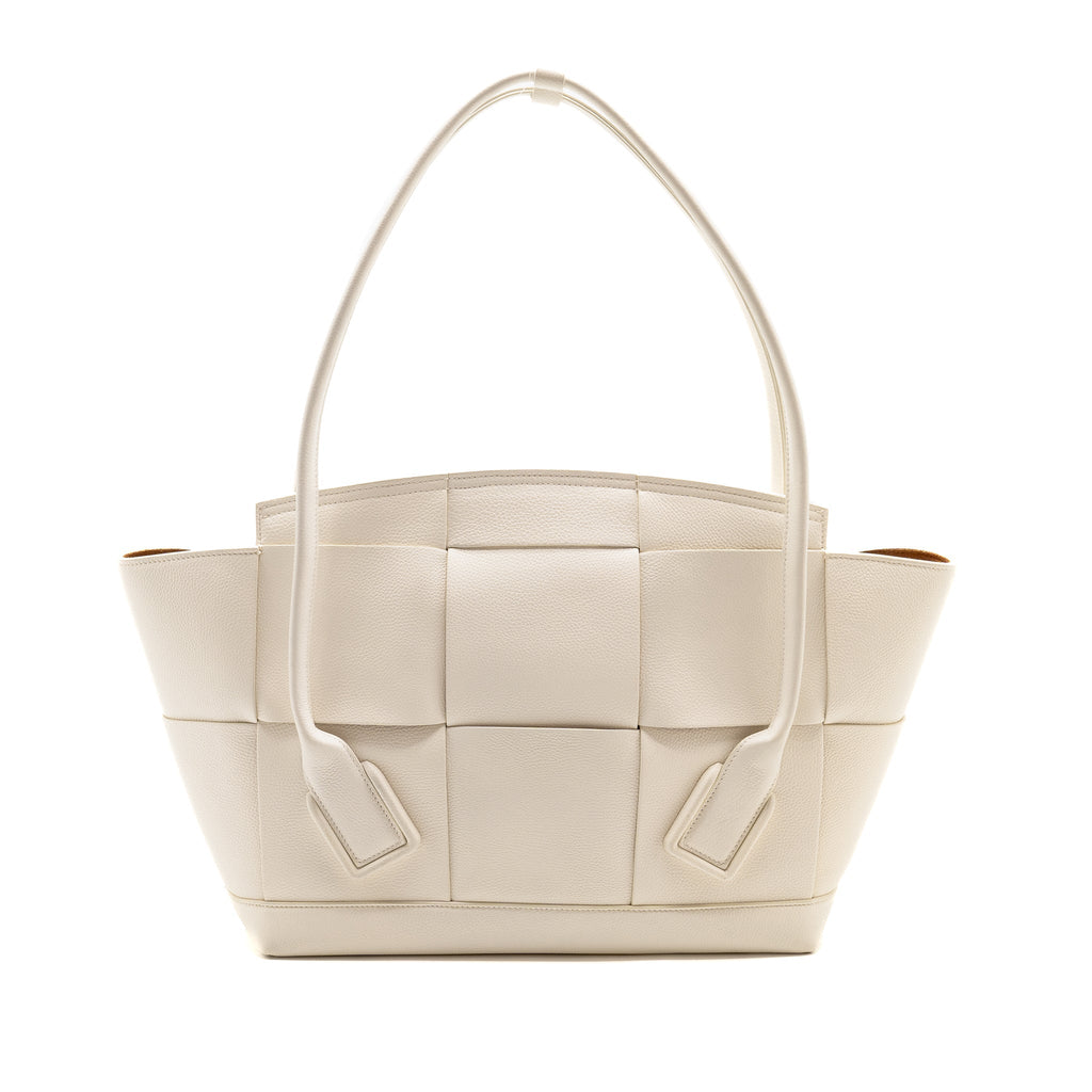 BOTTEGA VENETA LARGE ARCO TOTE BAG GRAINED CALFSKIN WHITE GHW