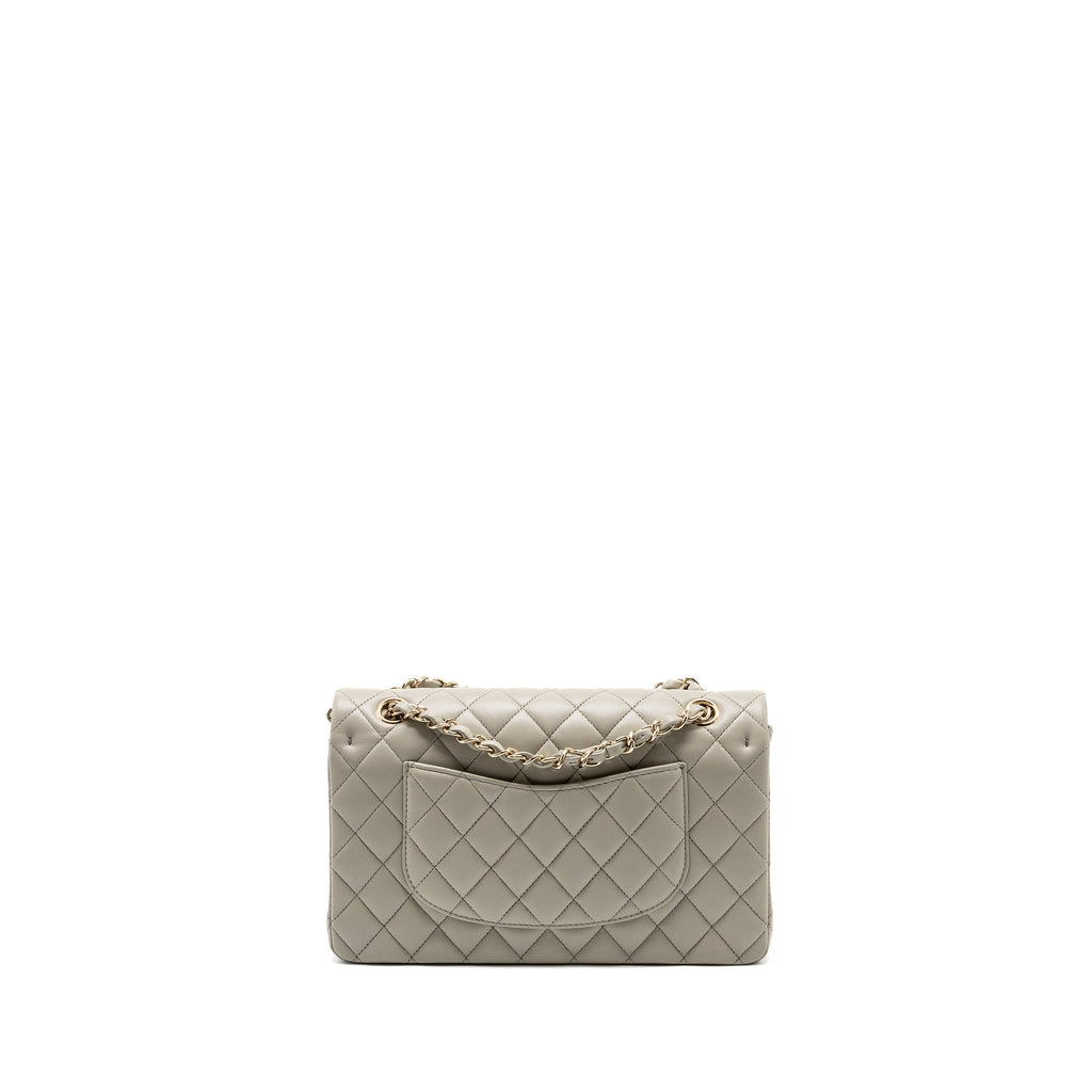 CHANEL MEDIUM CLASSIC DOUBLE FLAP BAG LAMBSKIN LIGHT GREY LGHW (MICROCHIP)
