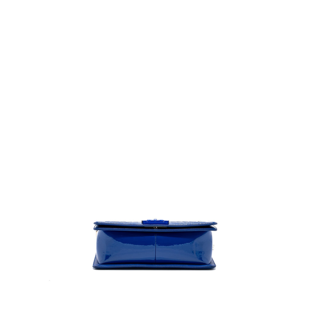 CHANEL MEDIUM BOY BAG PATENT DARK BLUE SHW