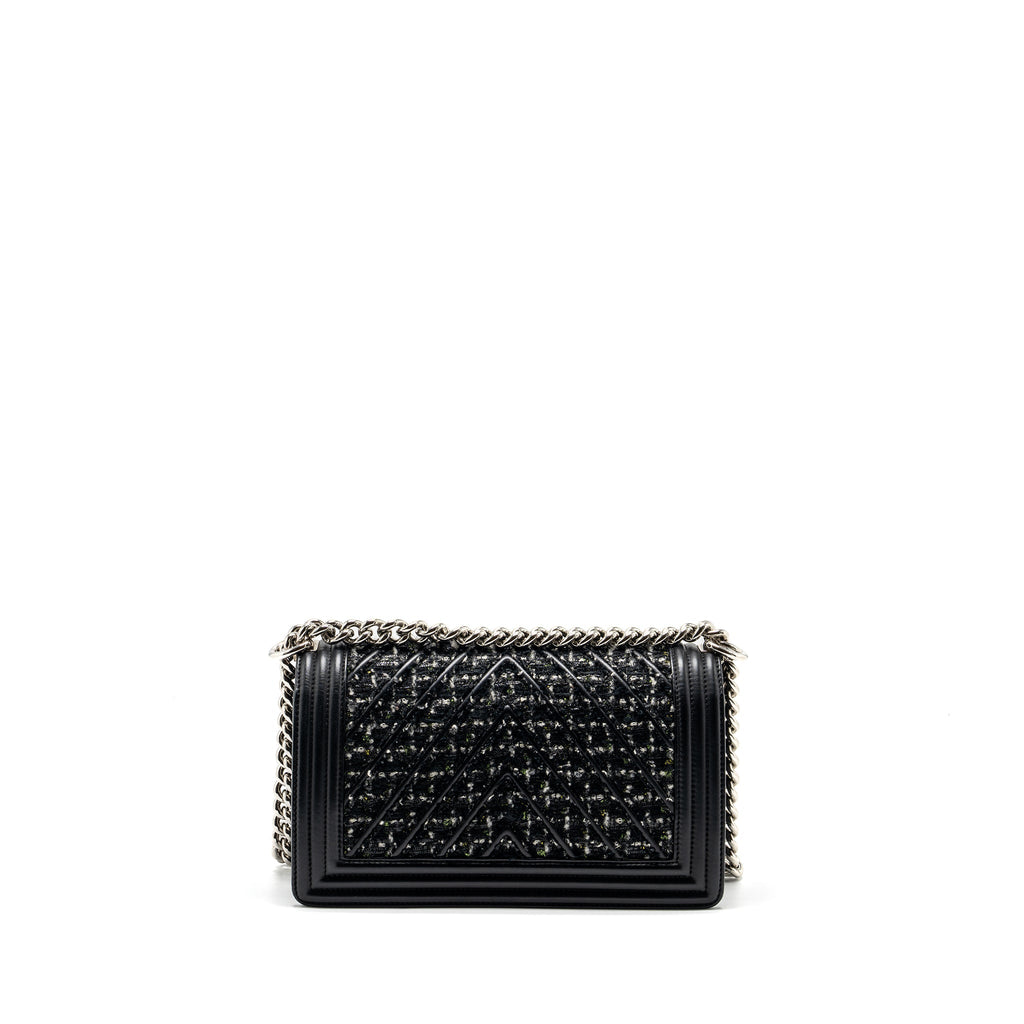 CHANEL MEDIUM BOY BAG TWEED/CALFSKIN BLACK/MULTICOLOUR SHW