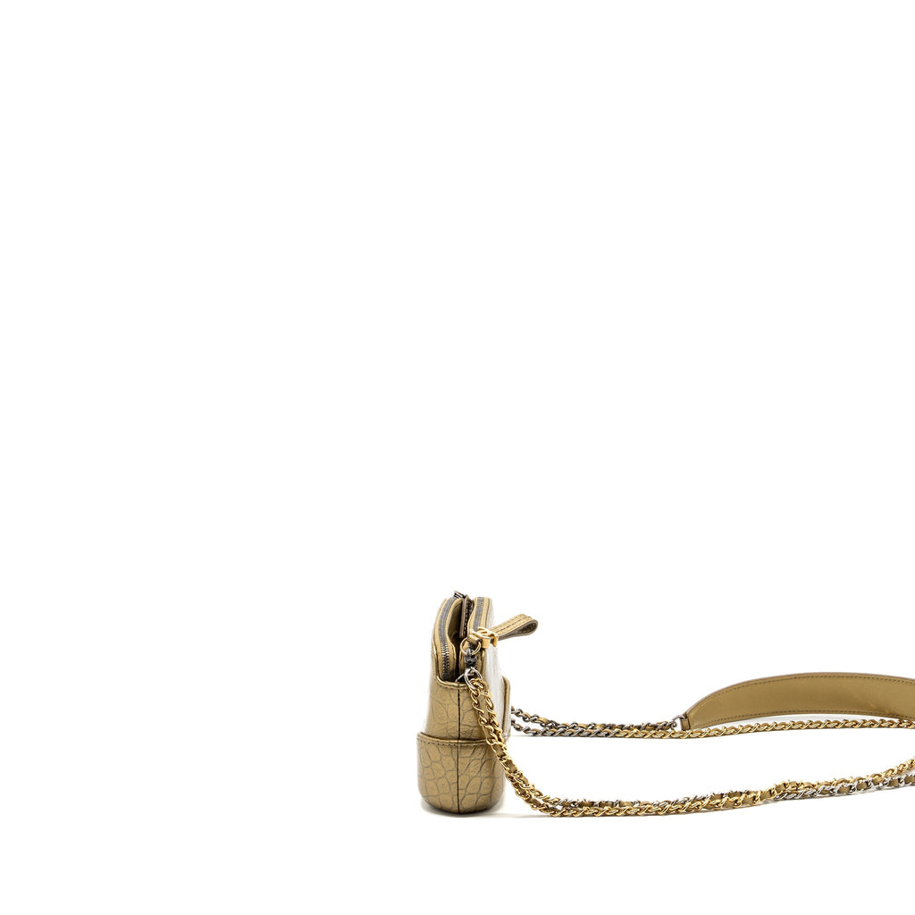 CHANEL GABRIELLE DOUBLE ZIP CLUTCH ON CHAIN CROCODILE-EMBOSSED CALFSKIN GOLD MULTICOLOUR HARDWARE