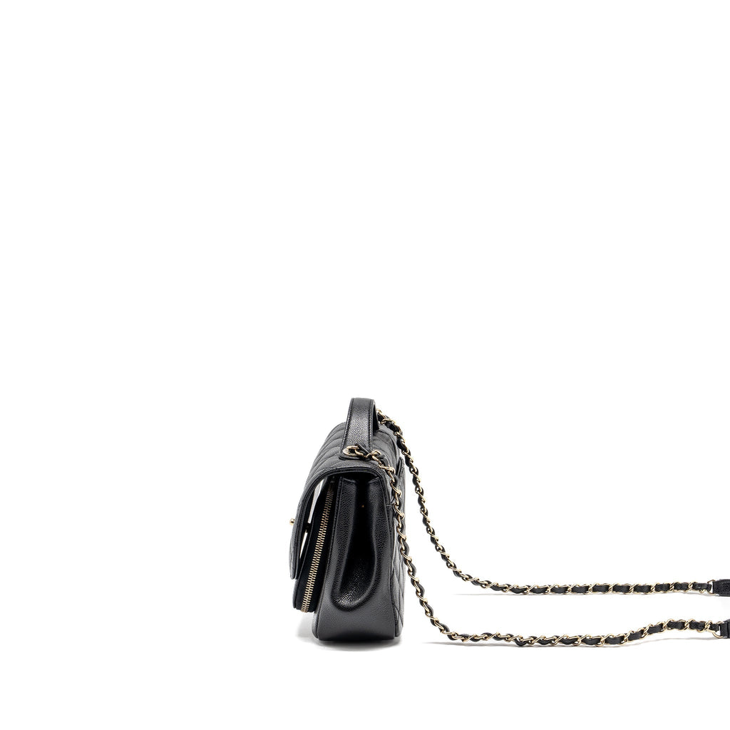 CHANEL MEDIUM BUSINESS AFFINITY CAVIAR BLACK LGHW (MICROCHIP)