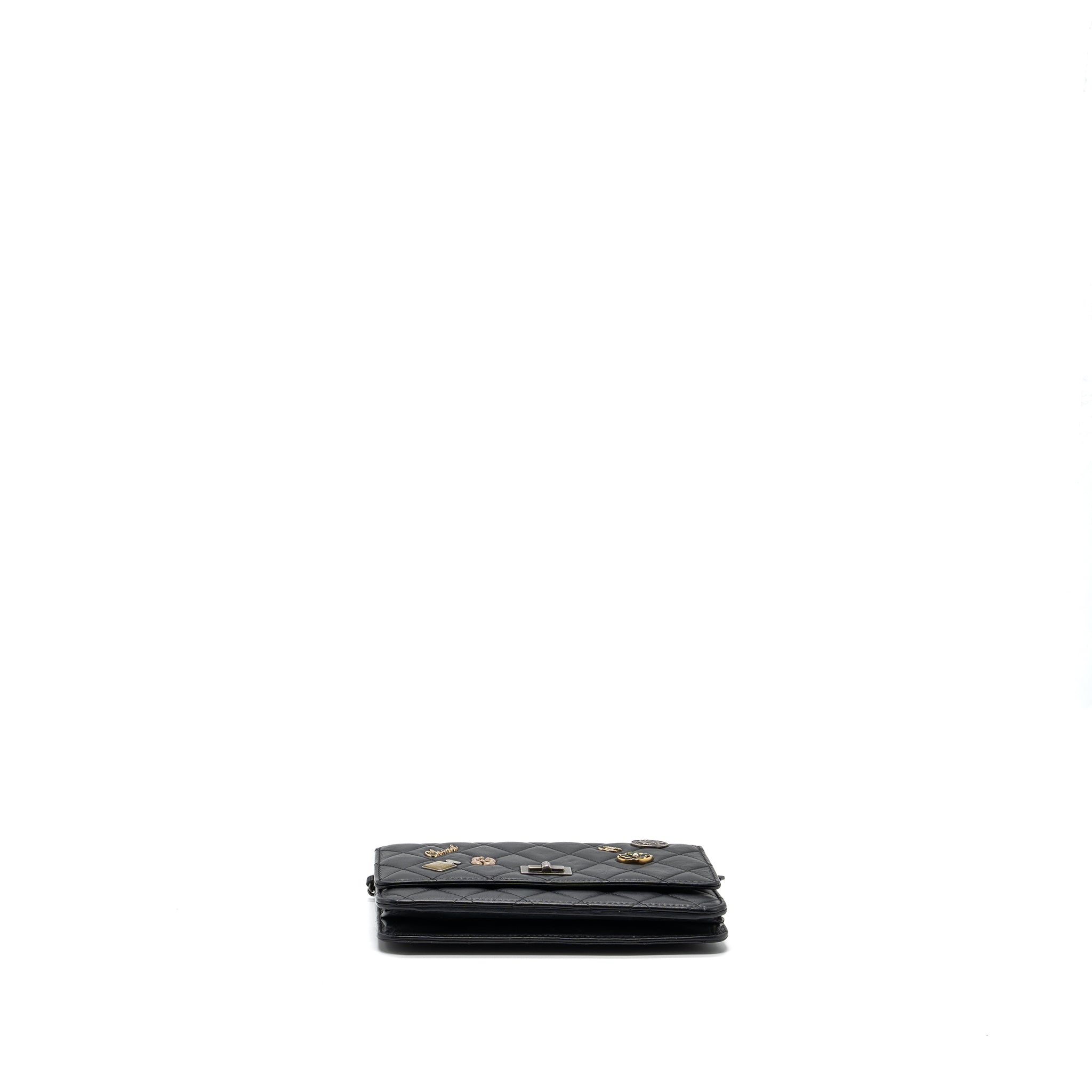 CHANEL 2.55 REISSUE LUCKY CHARMS WALLET ON CHAIN AGED CALFSKIN BLACK RUTHENIUM HARDWARE